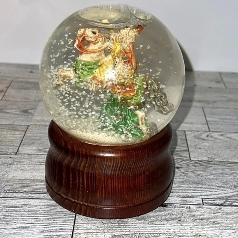 Vintage Handcrafted Silvestri “O Tannenbaum” Musical Snow Globe
